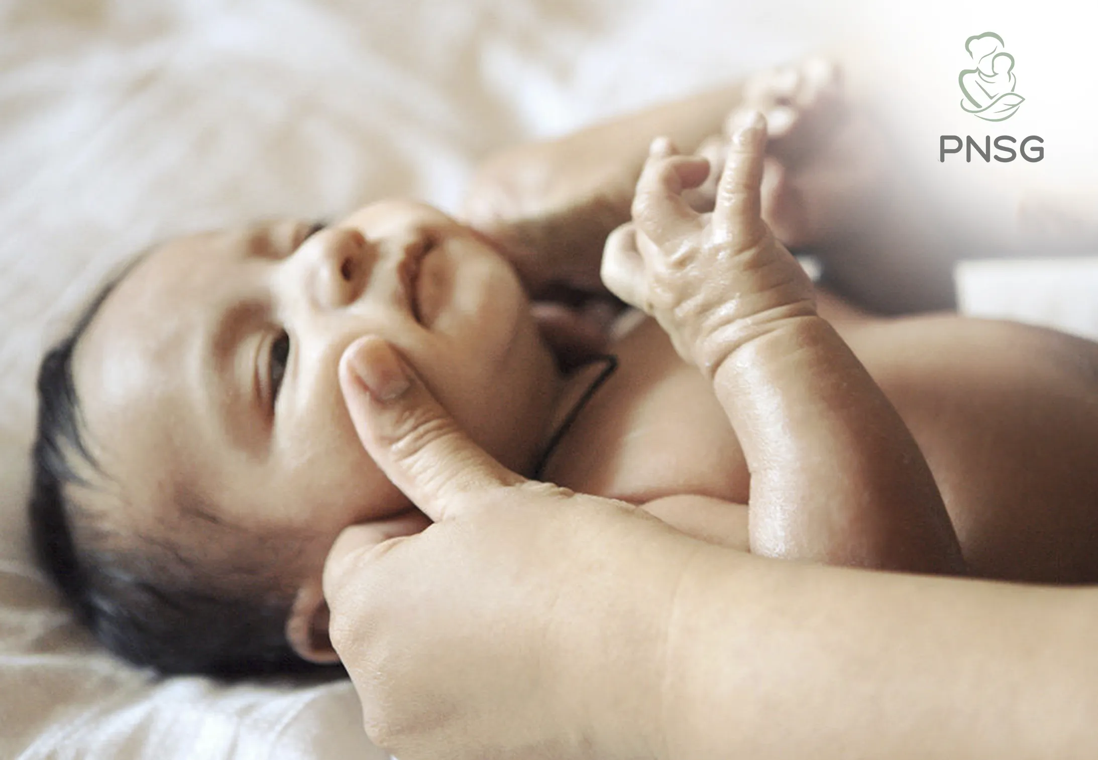 Is Newborn Massage Safe? 7 Things to Take Note of! - PNSG